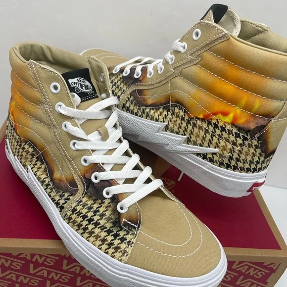 Vans Men’s Sk8-Hi Bolt (Big Reveal)
Taos Taupe Sneakers
VN0A5JIVAZP - Picture 10 of 16